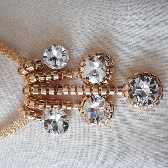 Gold and crystal necklace - Picture 2 of 4